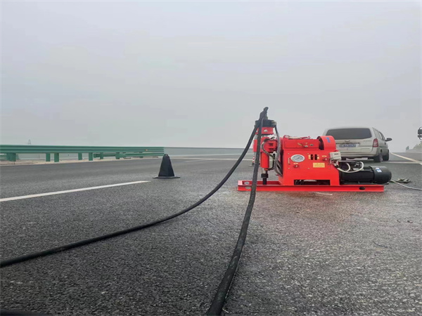 天水马路路基路面开裂下沉注浆加固灌浆